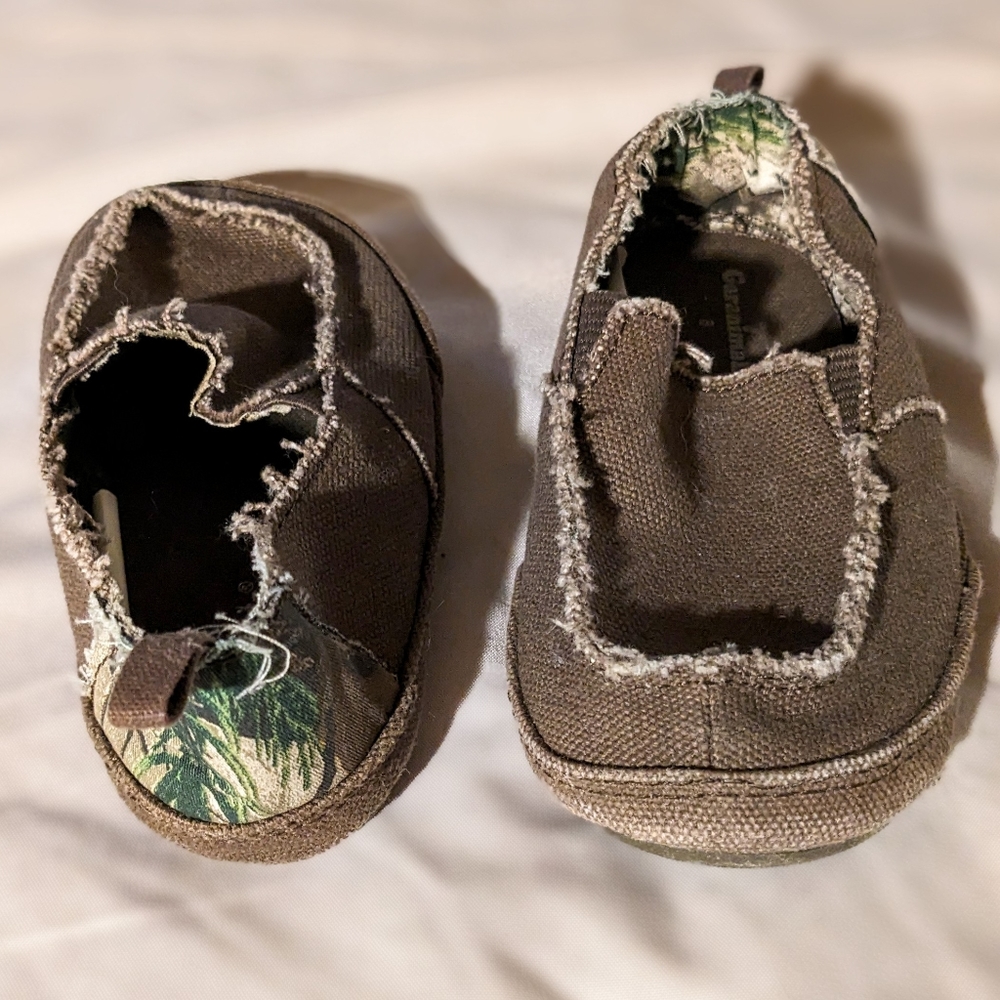 ⭐4 / $15 Children's slip on Moccasins
